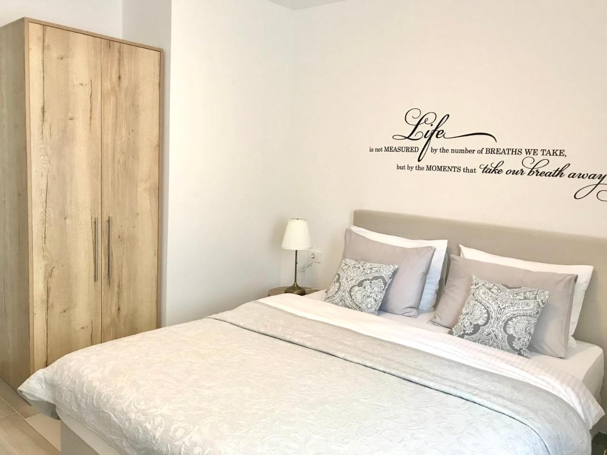 Cocoville Beach House- Makarska Apartment Exterior foto