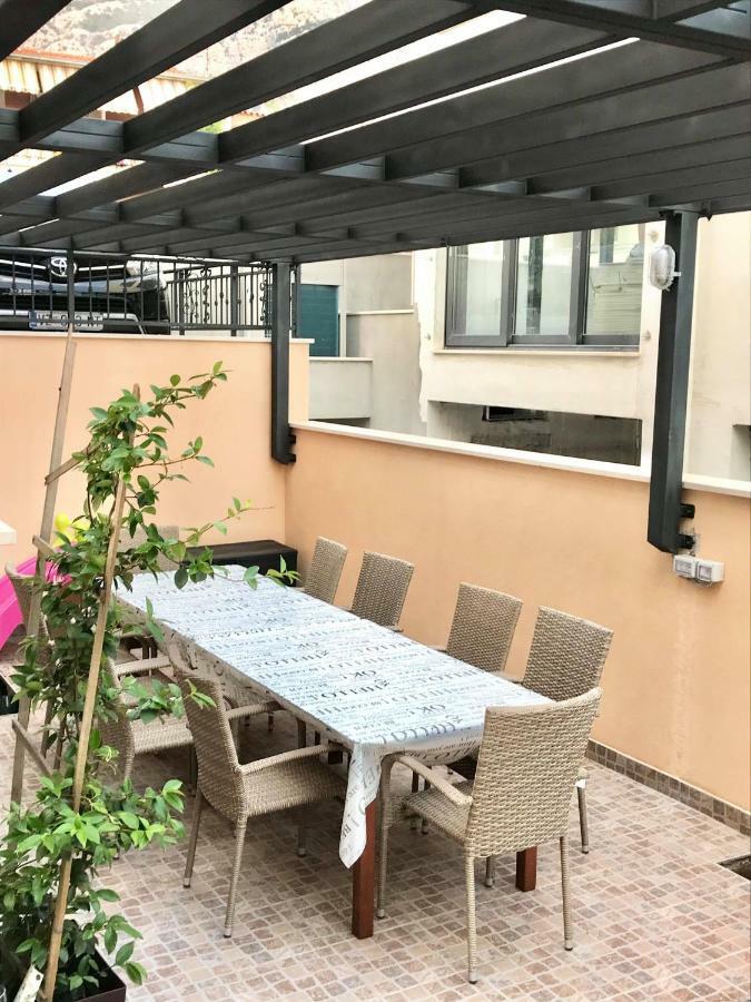 Cocoville Beach House- Makarska Apartment Exterior foto